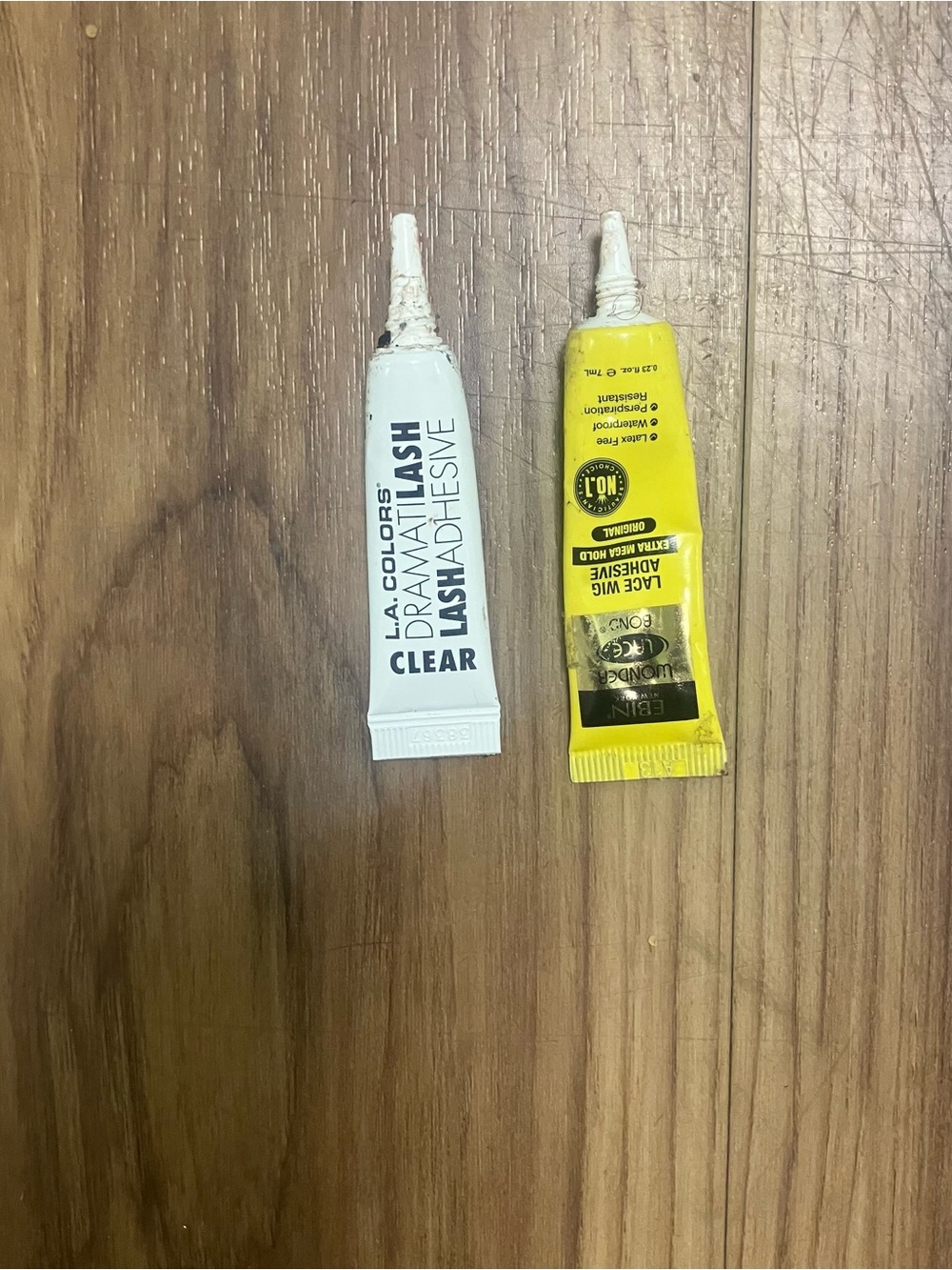 L.A. Colors Clear and Yellow Eyelash Adhesive Duo